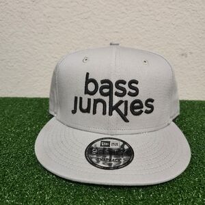 New era Bass Junkies 9fifty snap back grey hat